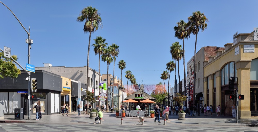 Third Street Promenade at Arizona Avenue
